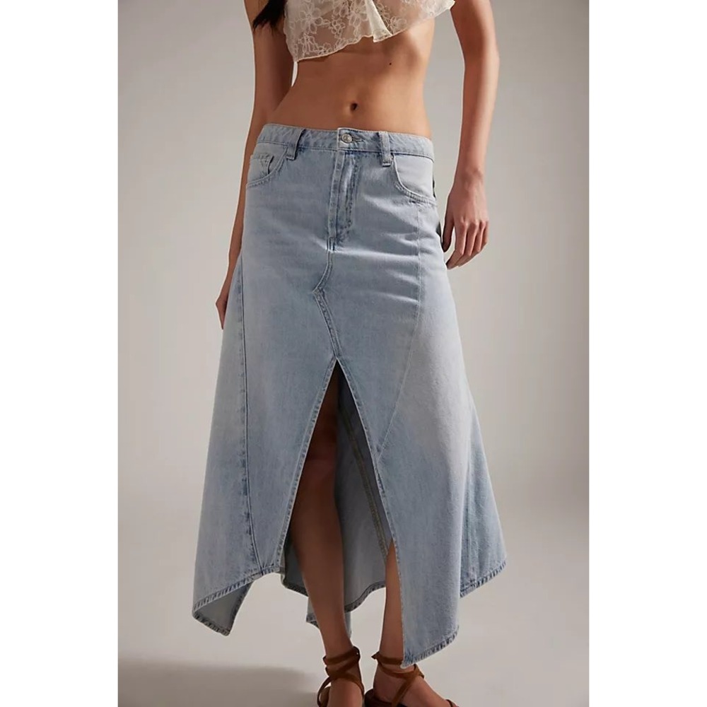 We The Free Aquarius Maxi Skirt Light Wash Denim Handkerchief Hem Size 29